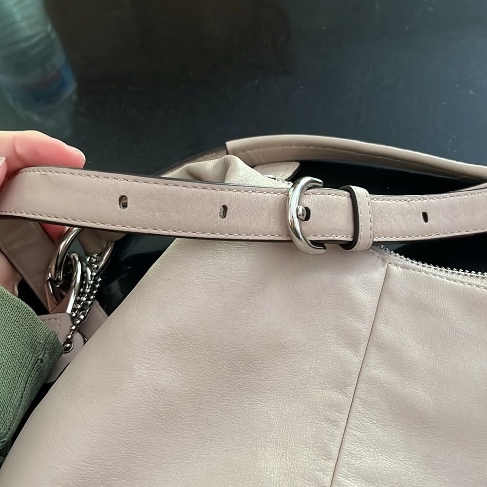 Light pink coach Crossbody or smaller handle bag  Kristen leather collection - Picture 7 of 8